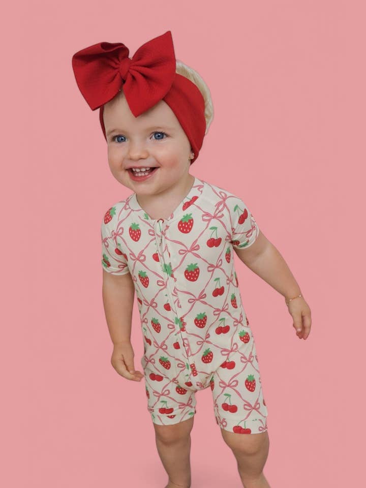 Dream Big Little Co. - Vendita all'ingrosso Tutina - Neonati - SOGNO DI CILIEGIA BACCHE CORTO