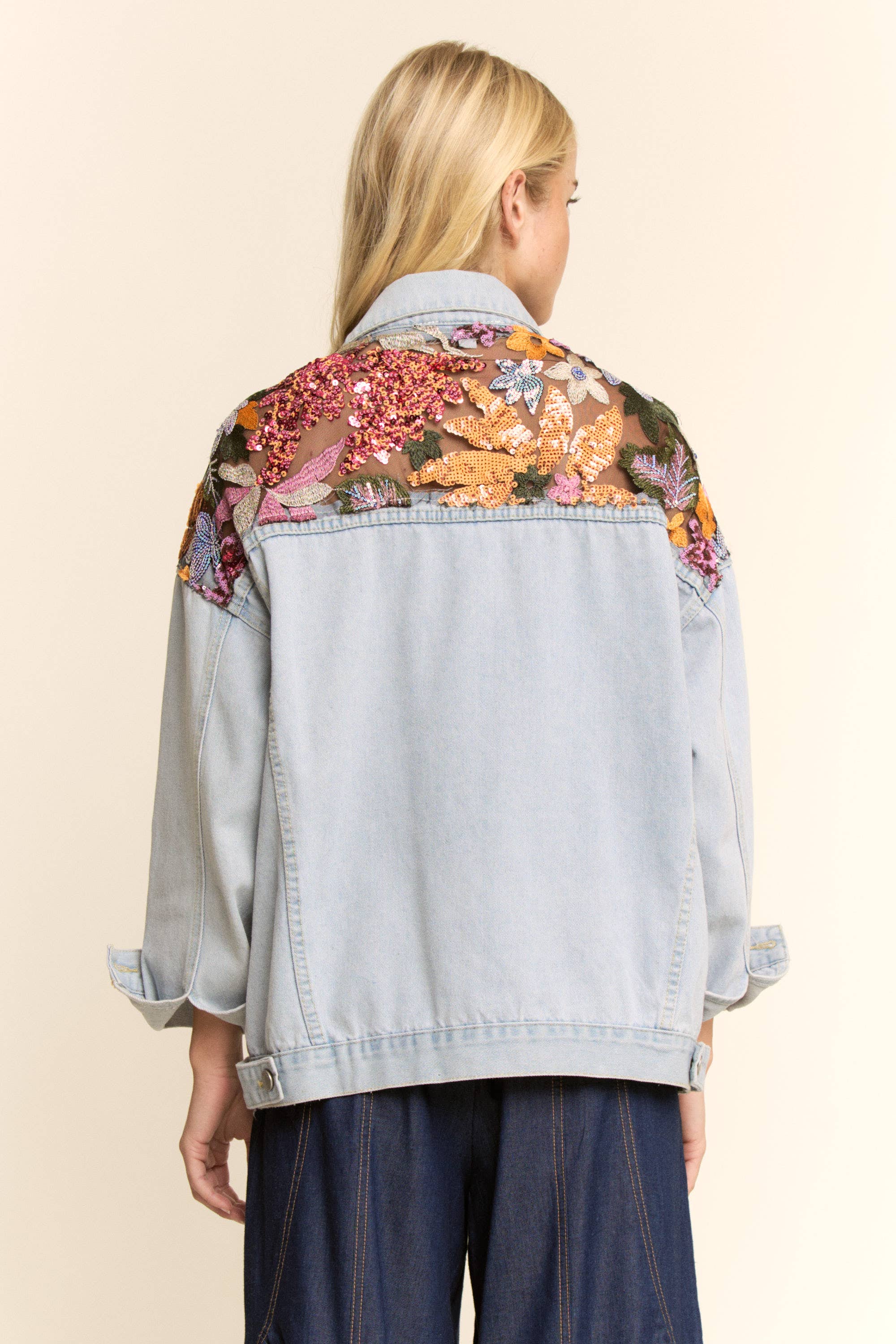 LIGHT WASH DENIM JACKET WITH VIBRANT EMBROIDERED for wholesale on Faire5