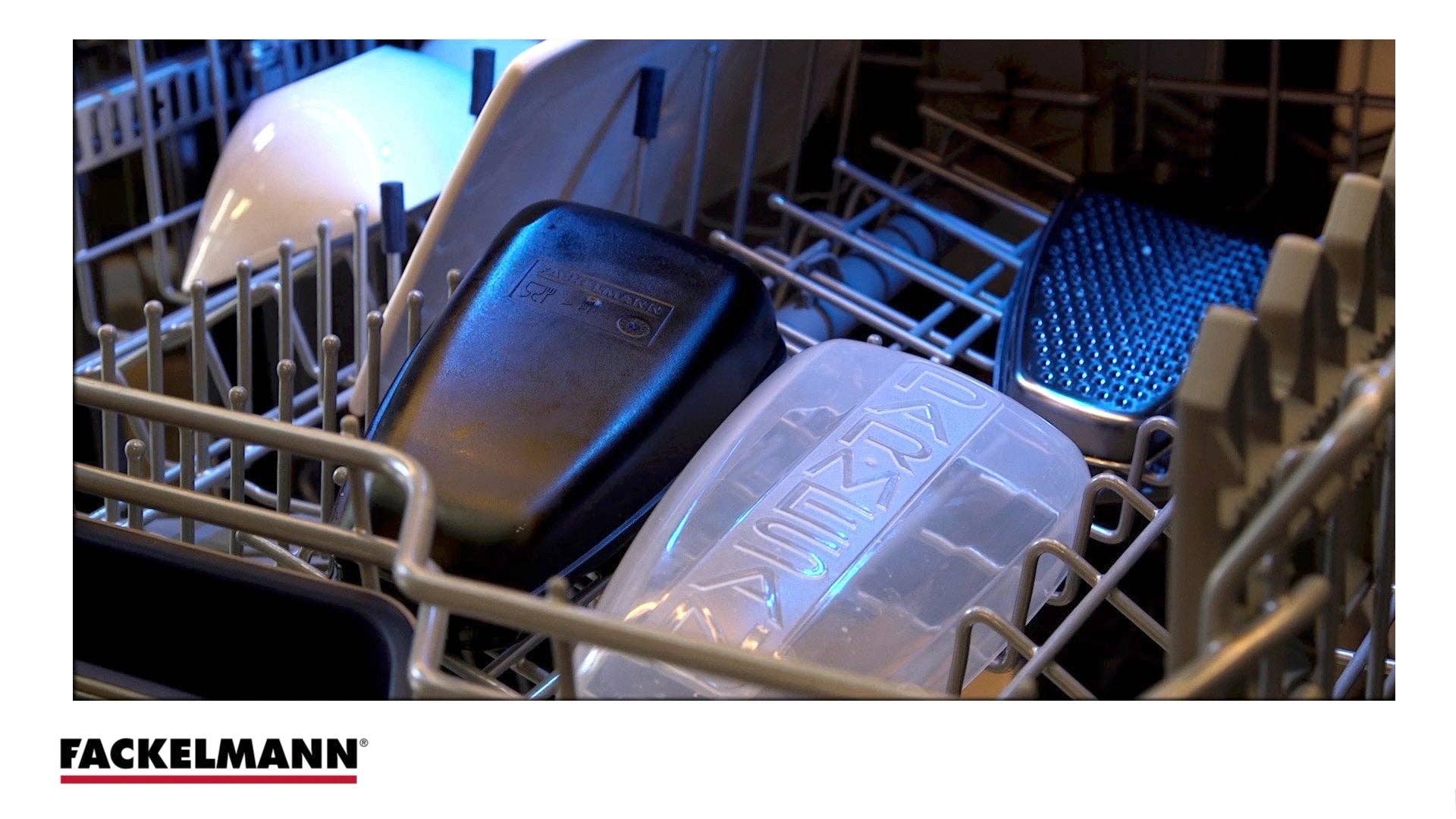 Fackelmann - Wholesale Grater - Fackelmann Handmade parmesan grater and storage box15