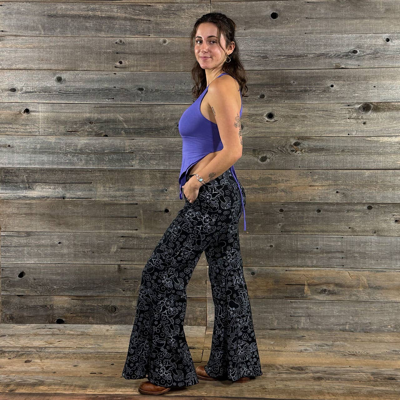 Jayli Clothing – Engroshandel Tanktop – Kvinder – Boho Hippie Korset Rygtrekantet Tankdækning3