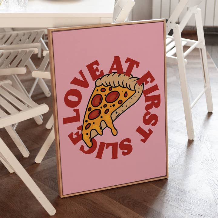 Amour au Premier Morceau Imprimé de Cuisine de Pizza pour la vente par Pink Giraffe Print Co