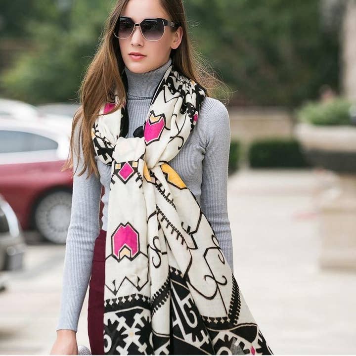 Scialle in lana arabasca geometrica per la vendita all'ingrosso da parte di Scarflings