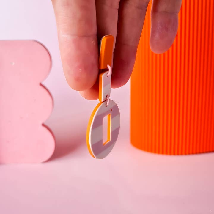 Mono - Vendita all'ingrosso Orecchini pendenti - Orecchini fatti a mano in argilla polimerica a forma organica arancione e rosa.22