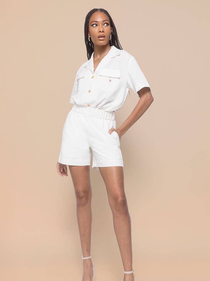 Le short en lin pour la vente par America & Beyond