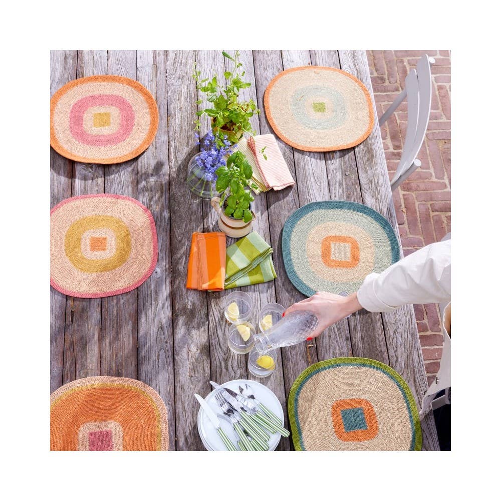 Bonheur du Jour - Vendita all'ingrosso Tovagliette - Set di tovagliette Mada in rafia arancione e blu4