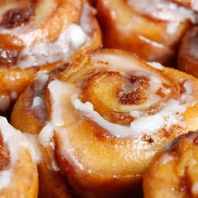 Warm Glow Candle Company - Wholesale Fragrance Oil - Cinnamon Bun Atomizer Oils1