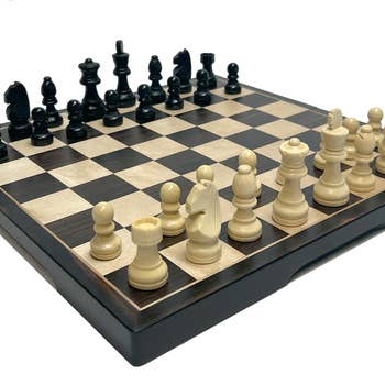 Robert Frederick Pyramid Games Chess Set Board Game