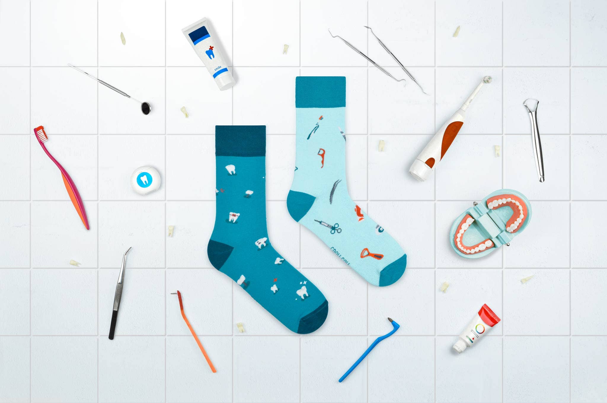 Spox Sox - Wholesale Socks - Unisex - Dentist socks | Teeth dental socks - mismatched socks1