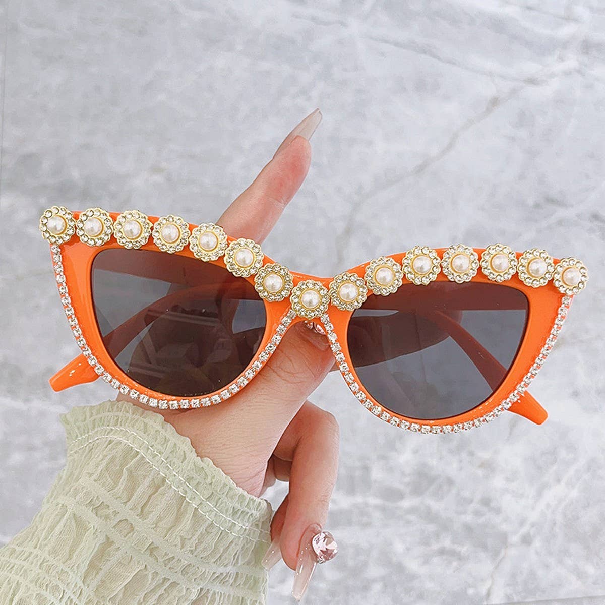 ACCITY - Wholesale Sunglasses - Women's - HANDMADE RHINESTONE PEARL RETRO CAT-EYE SUNGLASSES_CWASG02682
