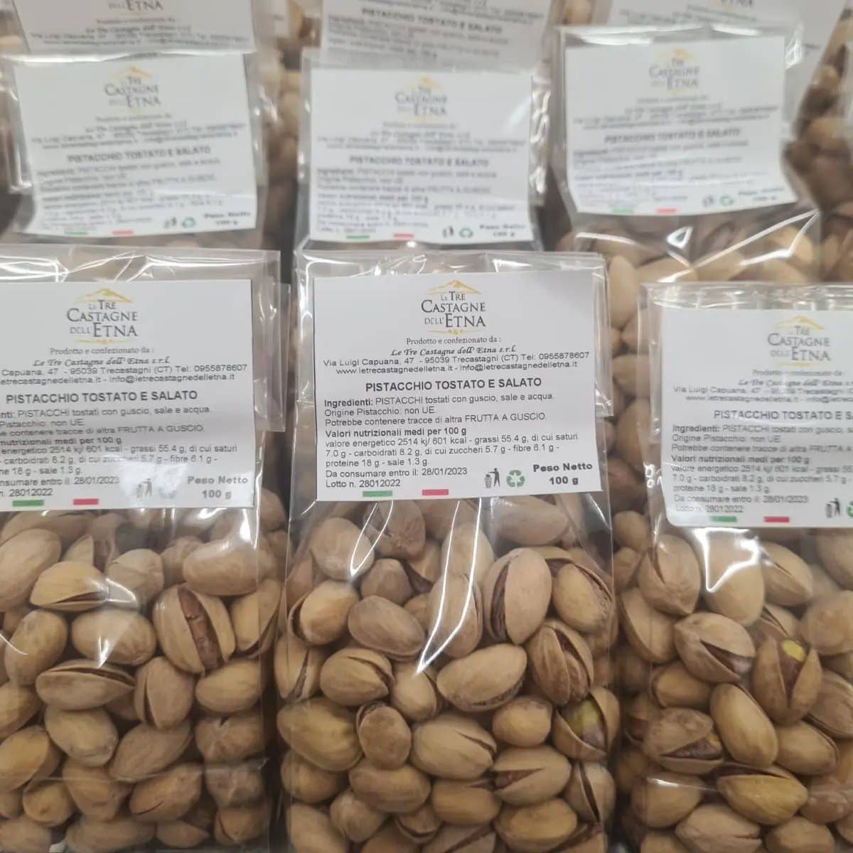 Le Tre Castagne dell'Etna – Frutos secos por atacado – Pistáchio torrado e salgado em embalagens de 500 g.2