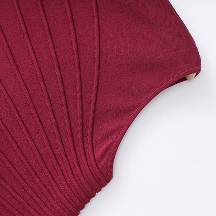 Productseeker - Wholesale Dress - Women's - DR867 Sleeveless Knit Vest Pleated Slim Fit Midi Dress6