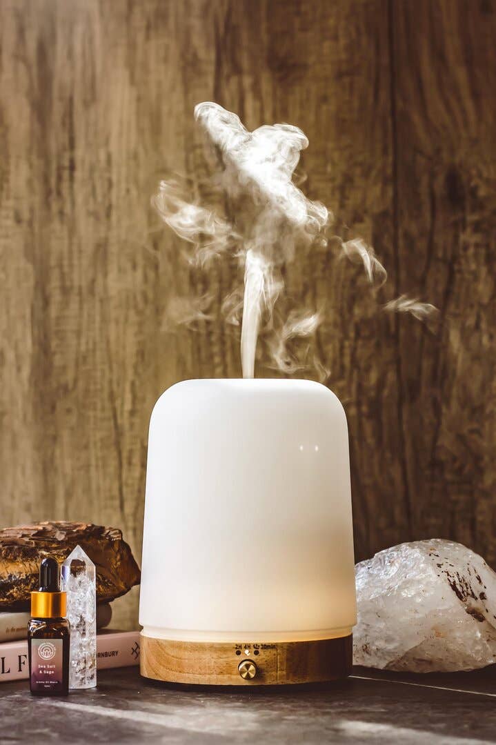 Mindful Living Co. – wholesale Electronic diffuser – Glass & Bamboo Aroma Diffuser