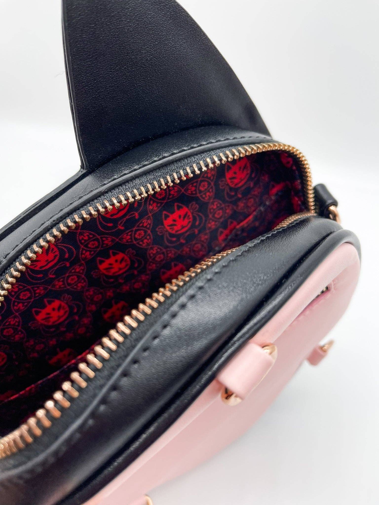 Yoshi Yoshitani LLC - Wholesale Crossbody Bag - Women's - Kitsune Convertible Bag : Pink10