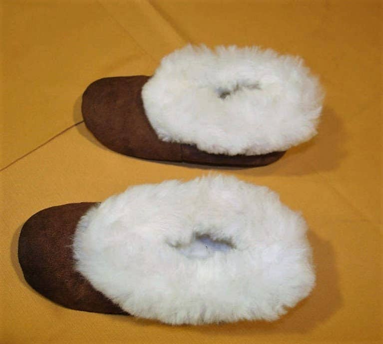 MODA LATINA - Vente Chaussons – unisexe - Pantoufles unisexes en alpaga péruvien blanches - toutes les tailles disponibles1