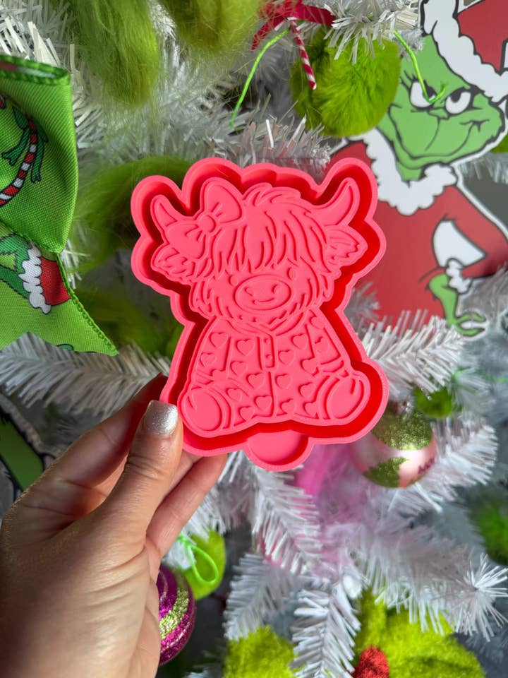 Vache Highland en pyjama cœur Désodorisant de voiture ✨À VENIR BIENTÔT✨ pour la vente par Sassy Fras Couture