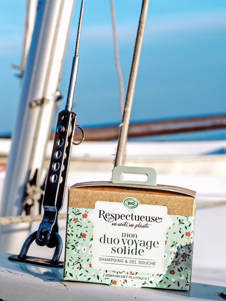 Solid travel duo - solid shampoo & shower gel for wholesale by Respectueuse