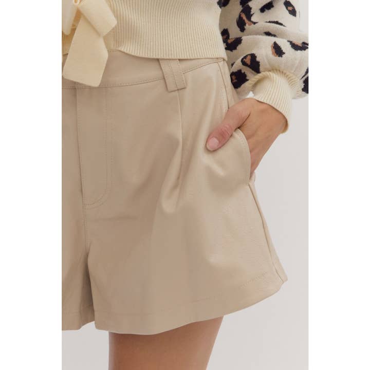 STYLE USA - Wholesale Shorts - Women's - Solid faux leather high rise shorts19