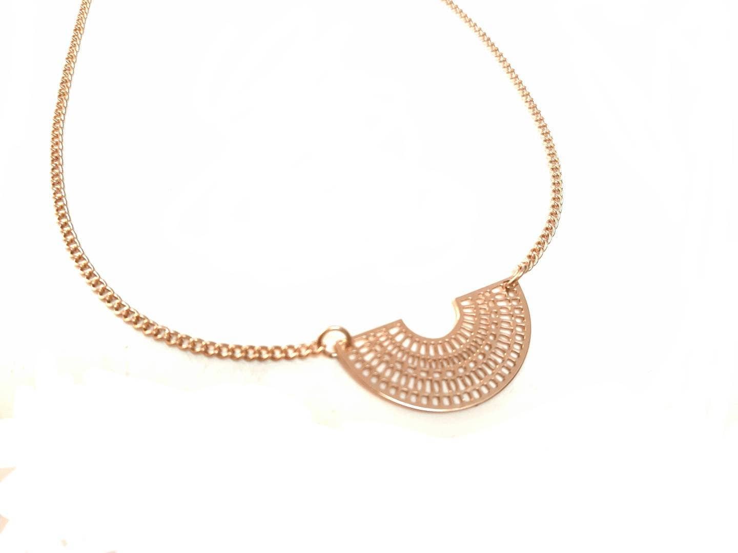 JUL ET FIL - Wholesale Pendant/Charm Necklace - Fine gold plated filigree half moon art deco necklace1