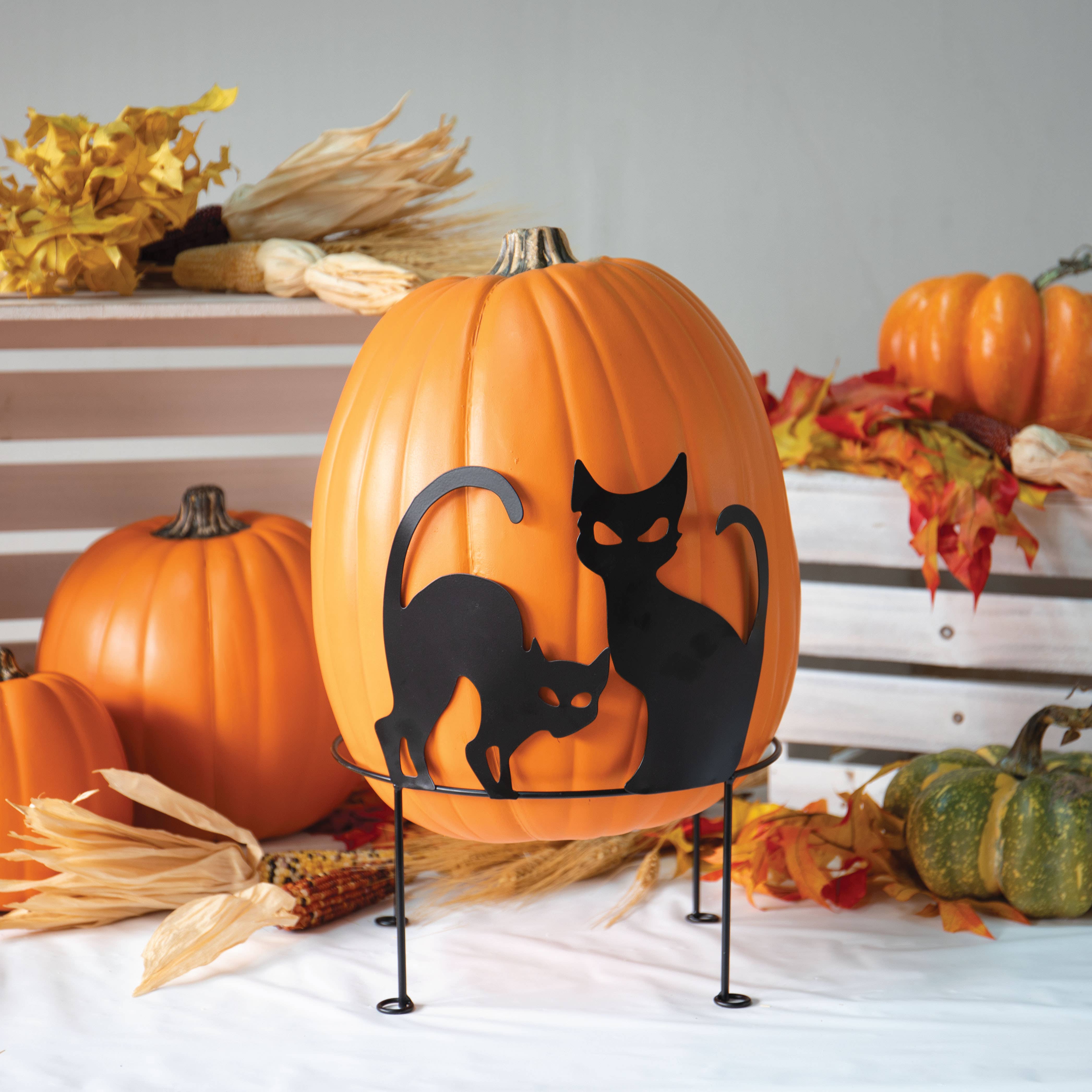Willow Group - Wholesale Decorative Tabletop Object - RD METAL PUMPKIN STAND-CATS4