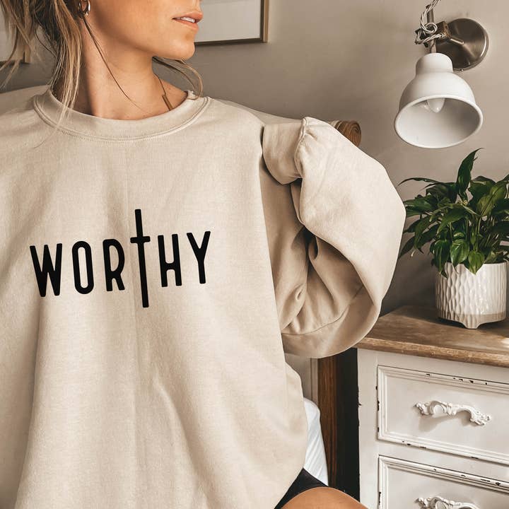 Sudadera Worthy Christian Apparel, cuello redondo motivacional para venta al por mayor de P E T I T R U E