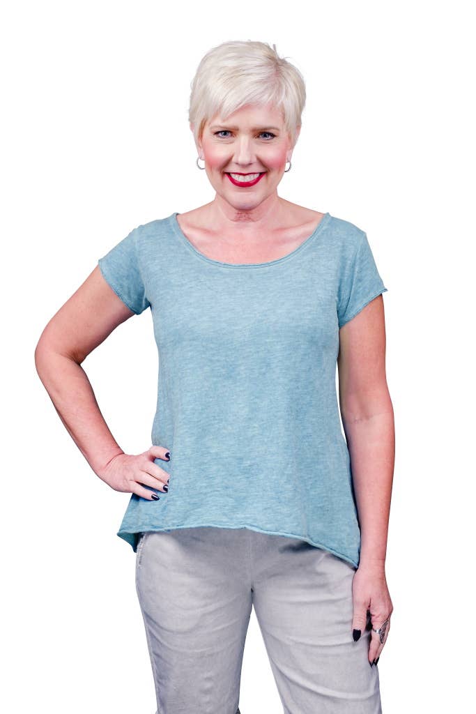 TINA Stephens Italy/Tees By Tina - Wholesale Tunic - Women's - Opal Hi Lo Crew Neck Tee (BSS126)21