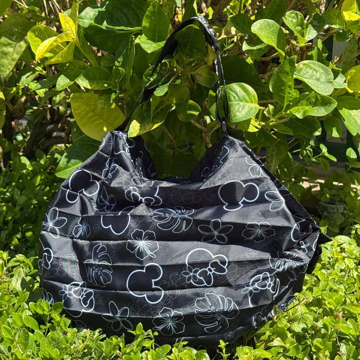 Shappa Tote Minnie Black Lei | Collab x ByKingshi per la vendita all'ingrosso da parte di Phases Hawaii