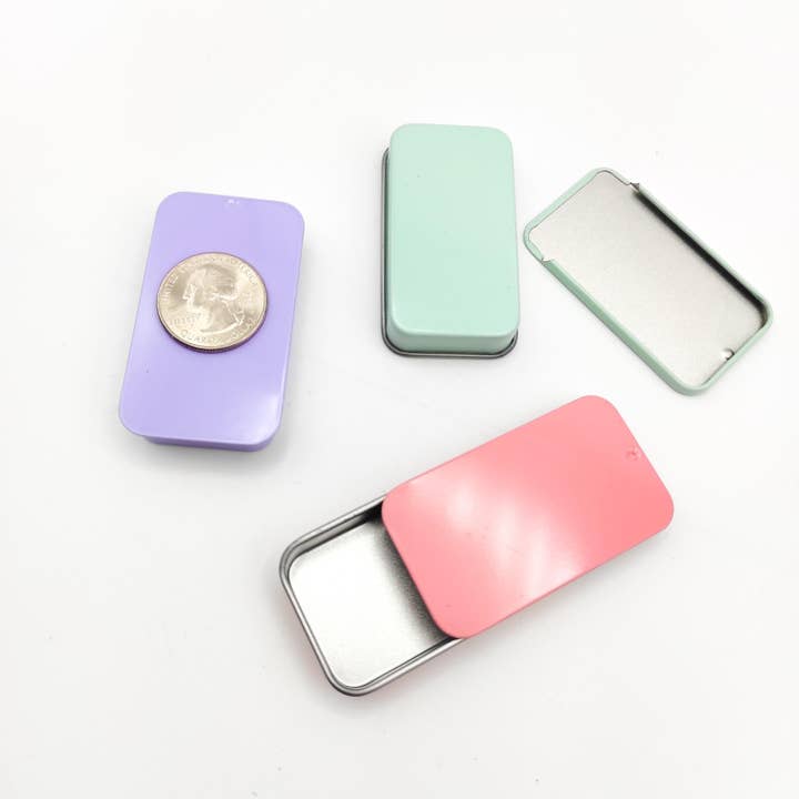 SCwholeworks - Wholesale Embroidery/Cross Stitch Supplies - Modern Style Small Magnetic Tin Needle Case - Crafting Essential