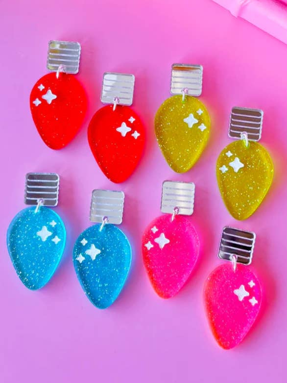 Boucles d'oreilles lumineuses de Noël pour la vente par Victoria Essie Studio