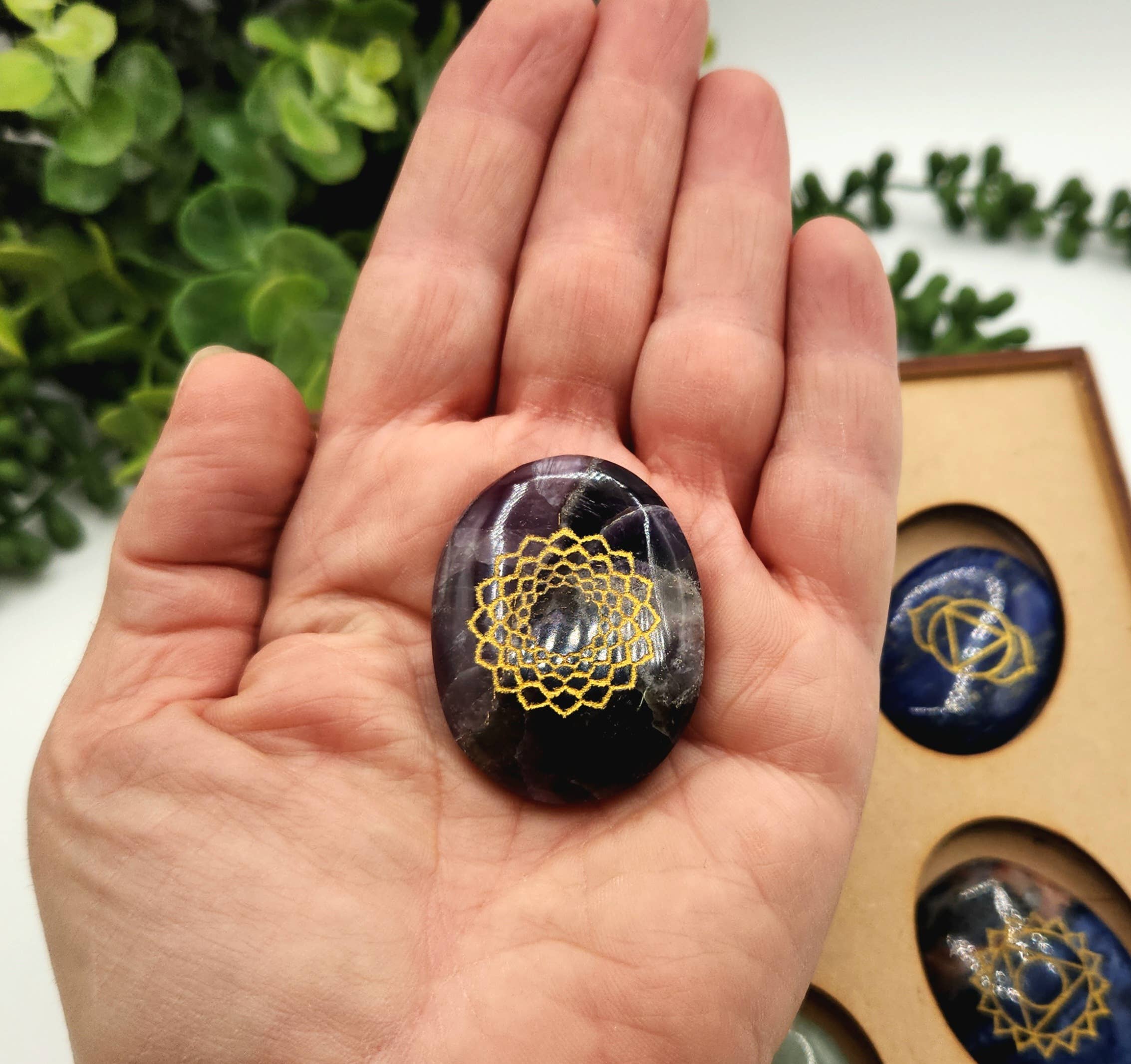 Meraki Gemstones - Wholesale Spiritual Stone/Crystal - Chakra Crystal Set-Palmstone Shape-Yoga/Meditation Box-Wood6