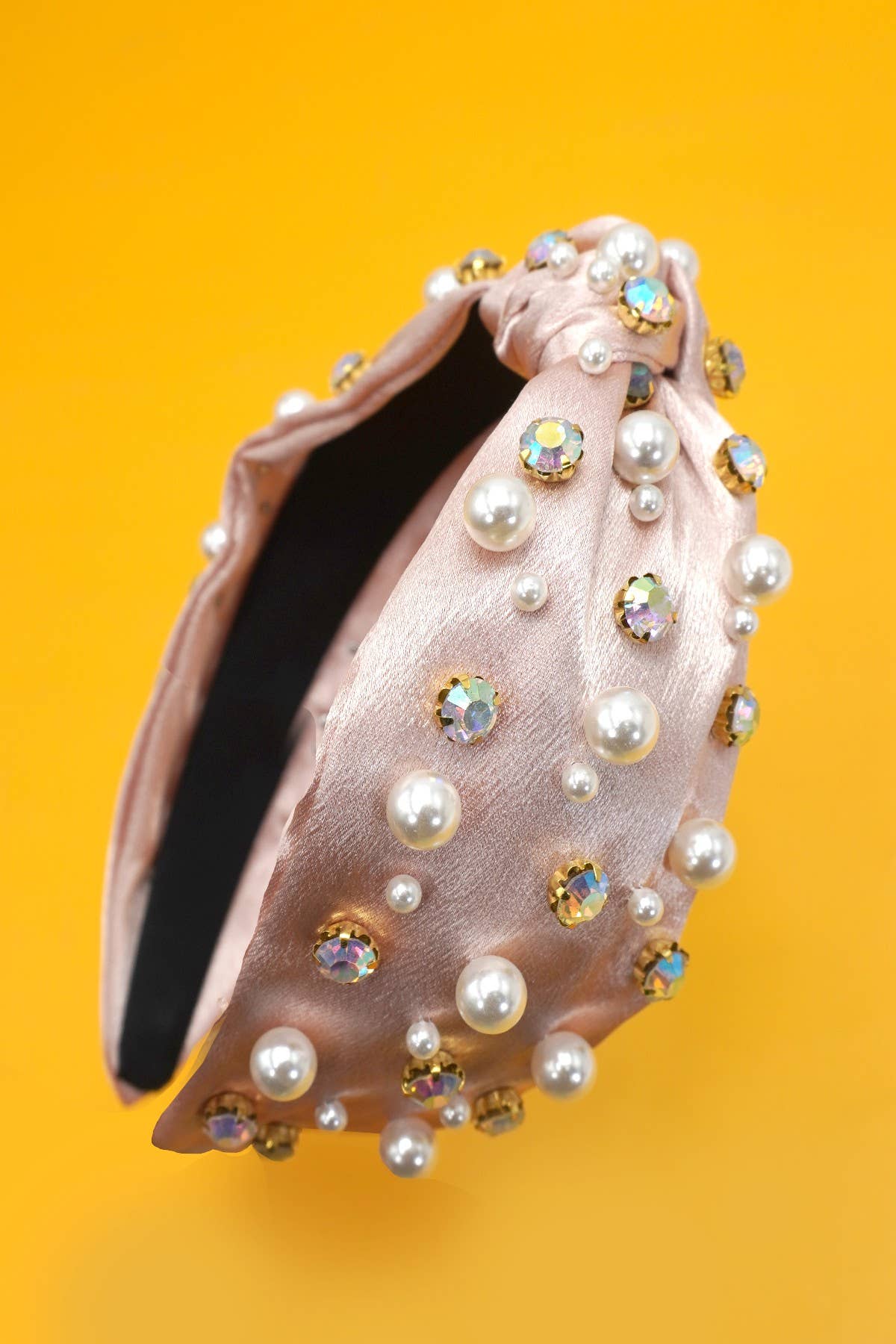 JOSSLYN by wall to wall - Wholesale Fashion Headband - Women's - CHRISTMAS RHINESTONE PEARL BEAD HAIR BAND HEADBAND | 40HB1804