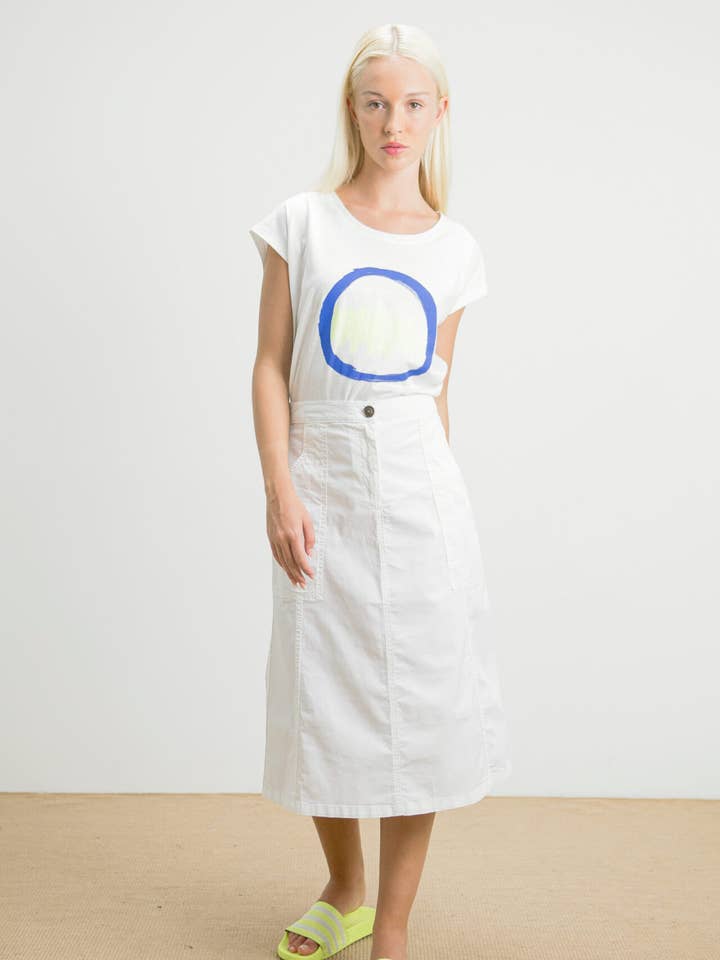 White skirt for wholesale by PAN Producto Básico