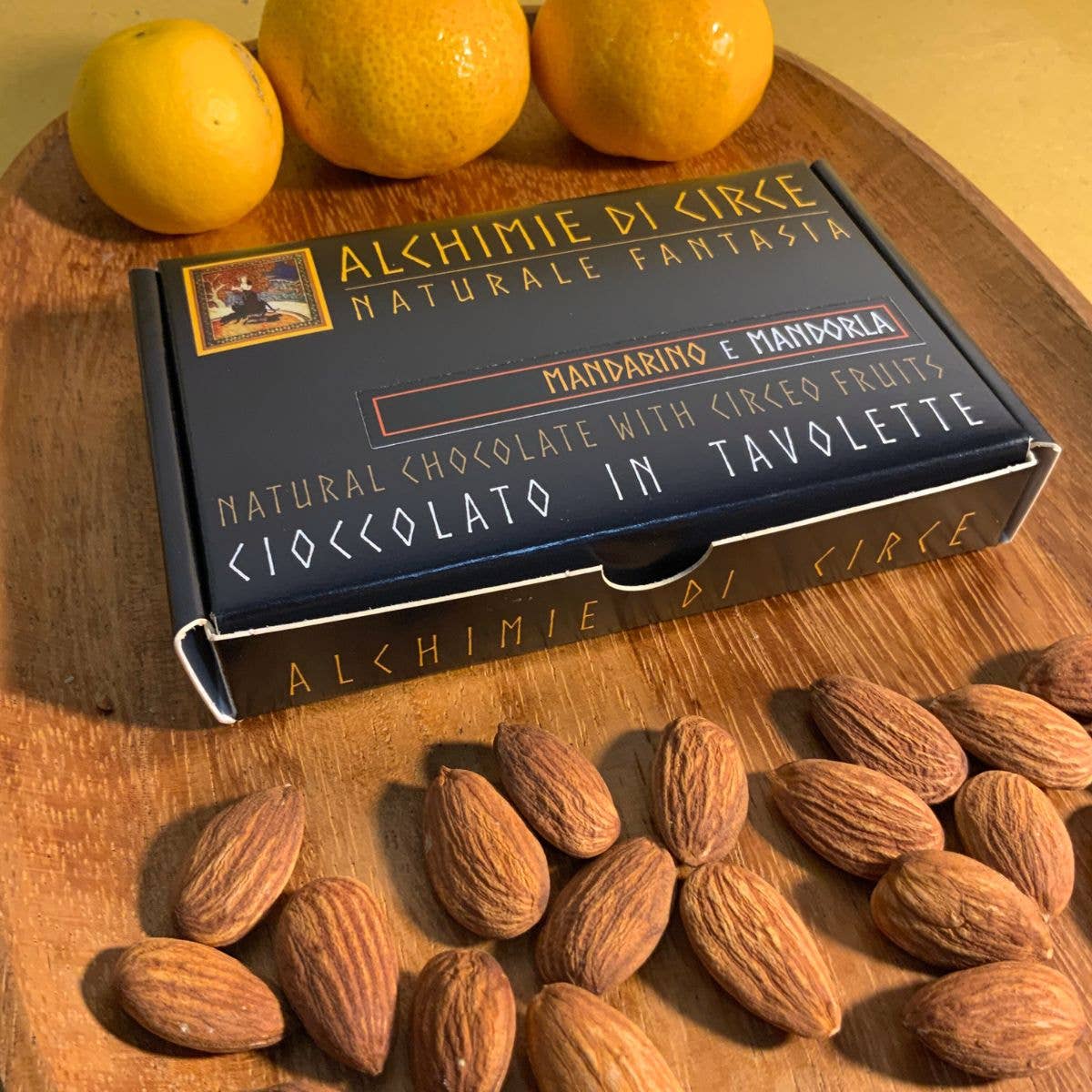 Alchimie di Circe - Wholesale Chocolate Bar - Natural Chocolate - Mandarines and Almonds1