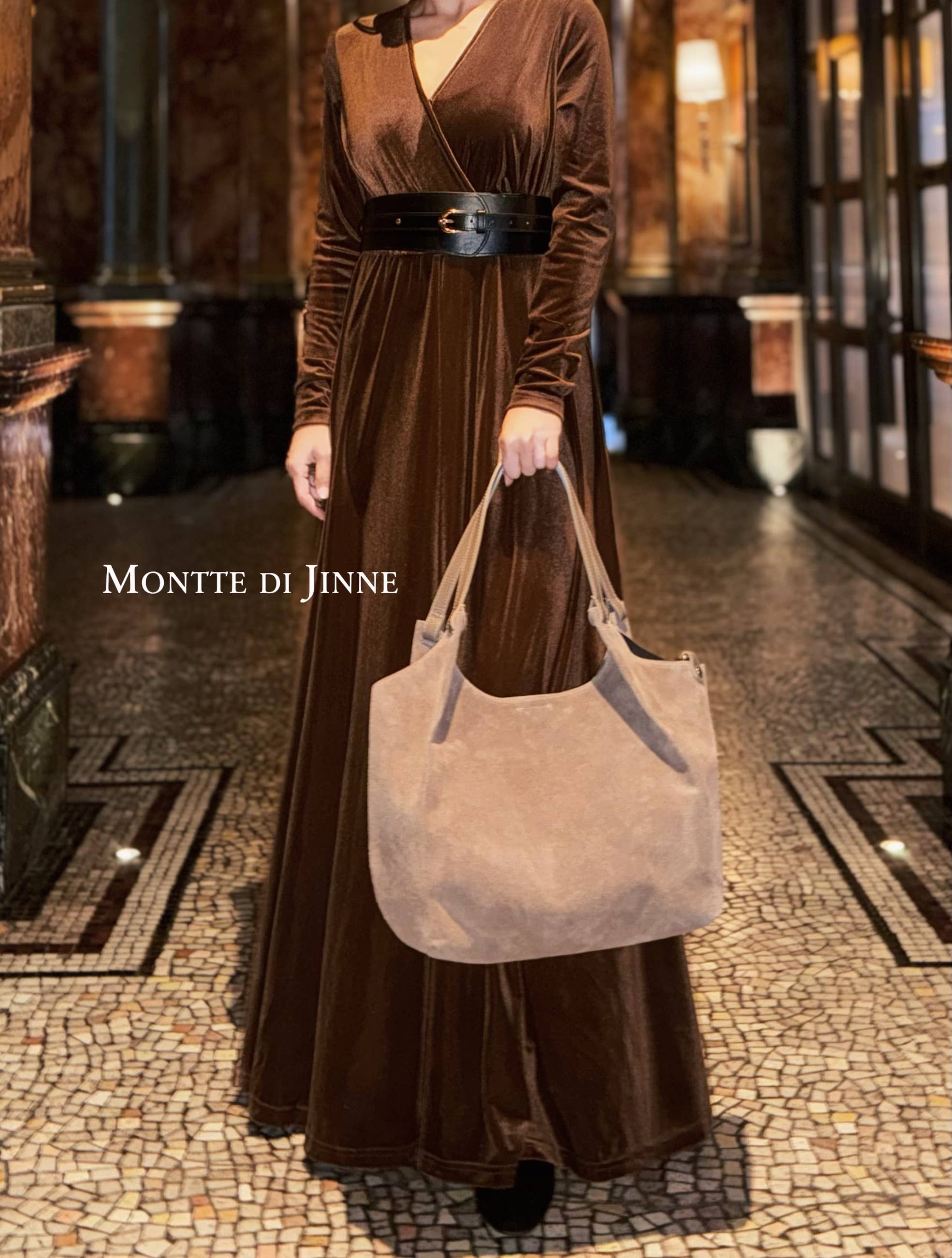MONTTE DI JINNE - Vendita all'ingrosso Tracolla - Donna - Borsa grande in pelle scamosciata italiana premium con pochette interna7