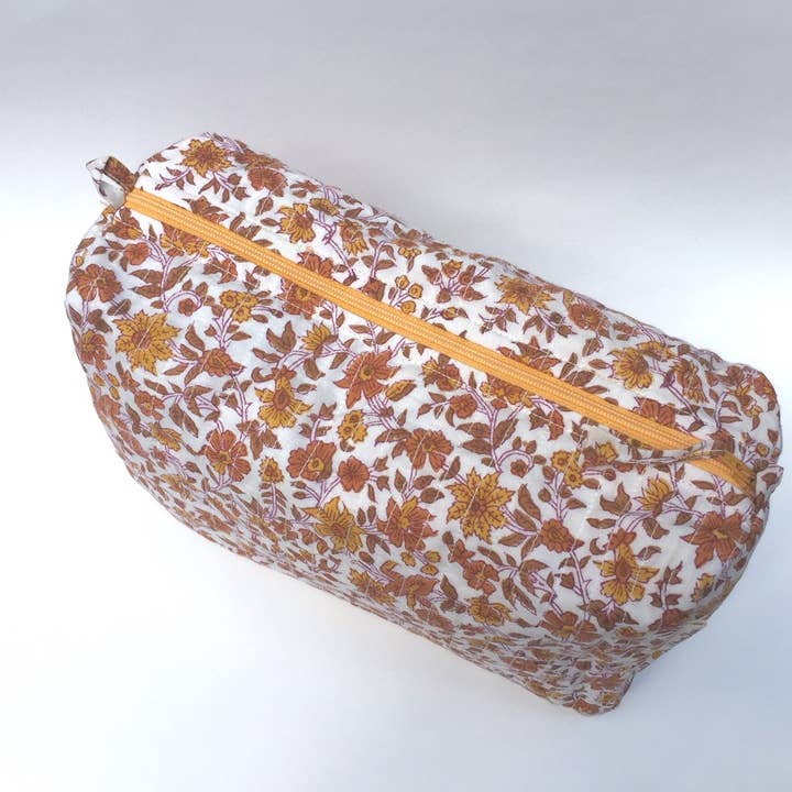 Mehera Shaw – wholesale Make-up/cosmetic bag – Cosmetics Bag - Quilted Hand Block Print Cotton4