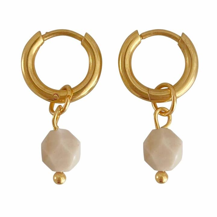 Boucles d'oreilles en jade beige - Doré pour la vente par Saint Clairmont