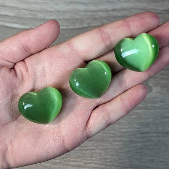 Keystone Crystals - Wholesale Spiritual Stone/Crystal - Fiber-Optic Cat's Eye Heart Puffy 1-Inch Wholesale Gemstone