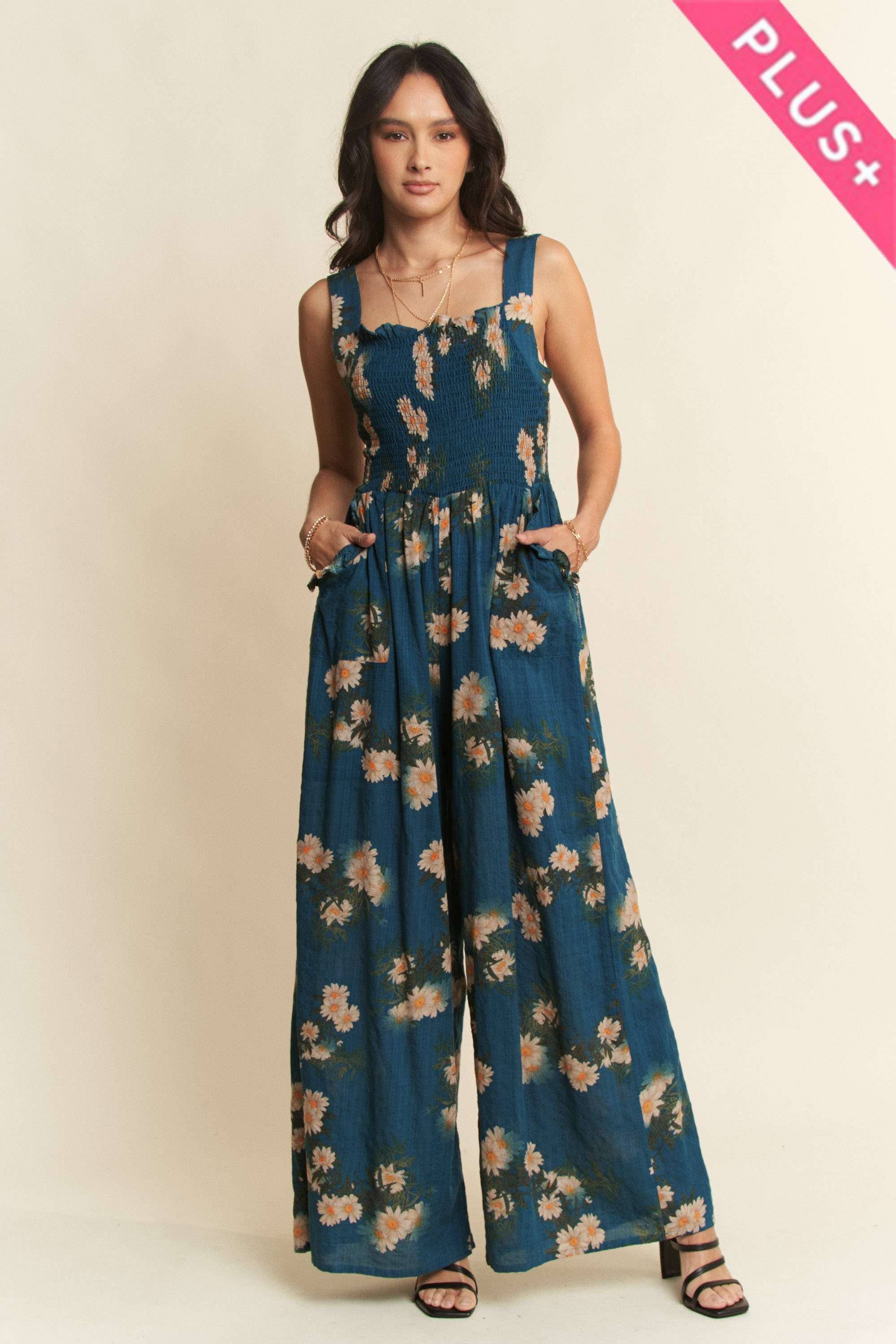 Davi & Dani – wholesale Jumpsuit - Dam – PLUS BLOMMÖNSTRAD JUMPSUIT MED VOLANGDETALJ11