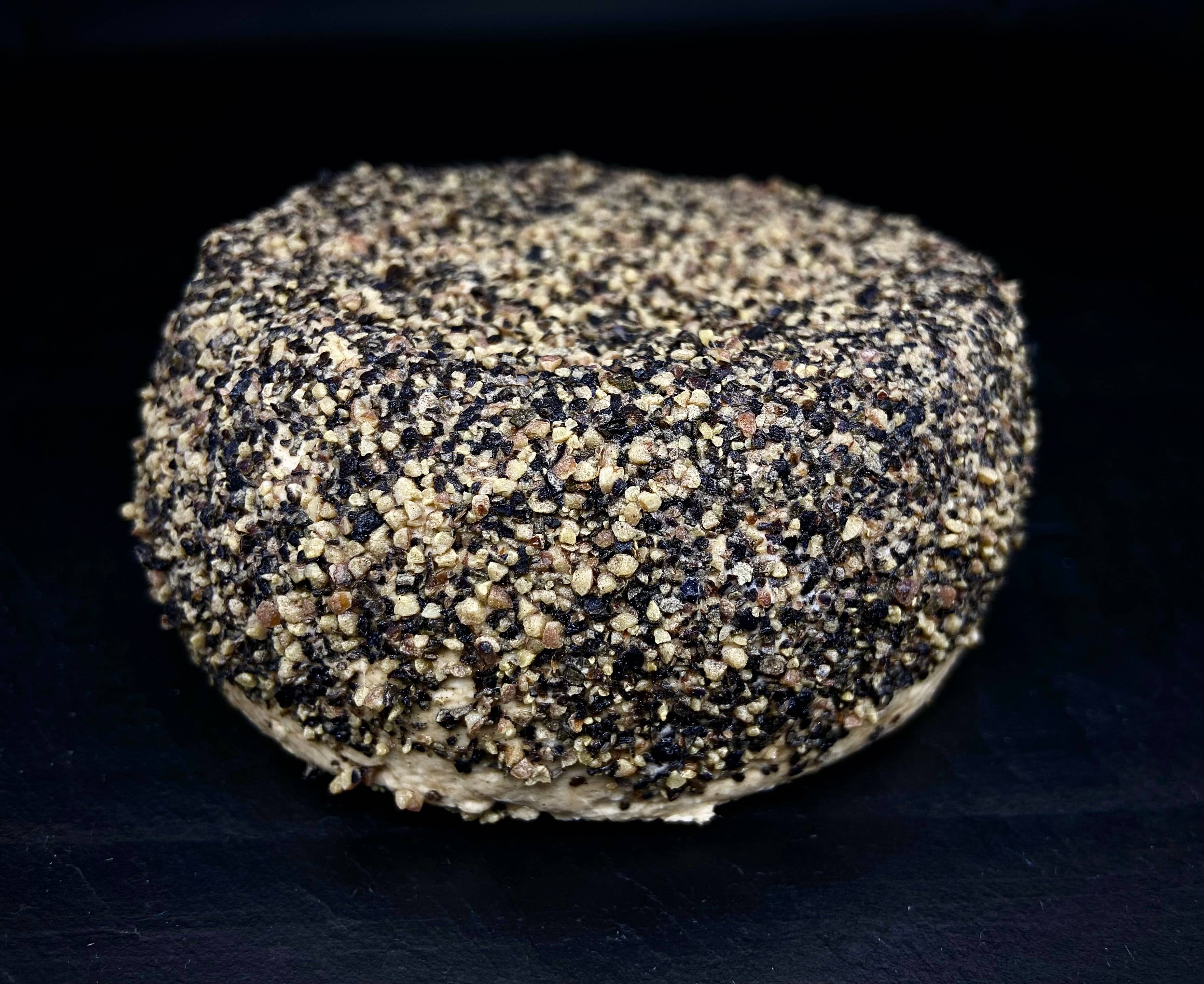 La Boutique Du Fromage (GAEC de Clavelle) - Wholesale Cheese - Organic cow Rigotte cheese flavored with pepper 270g1