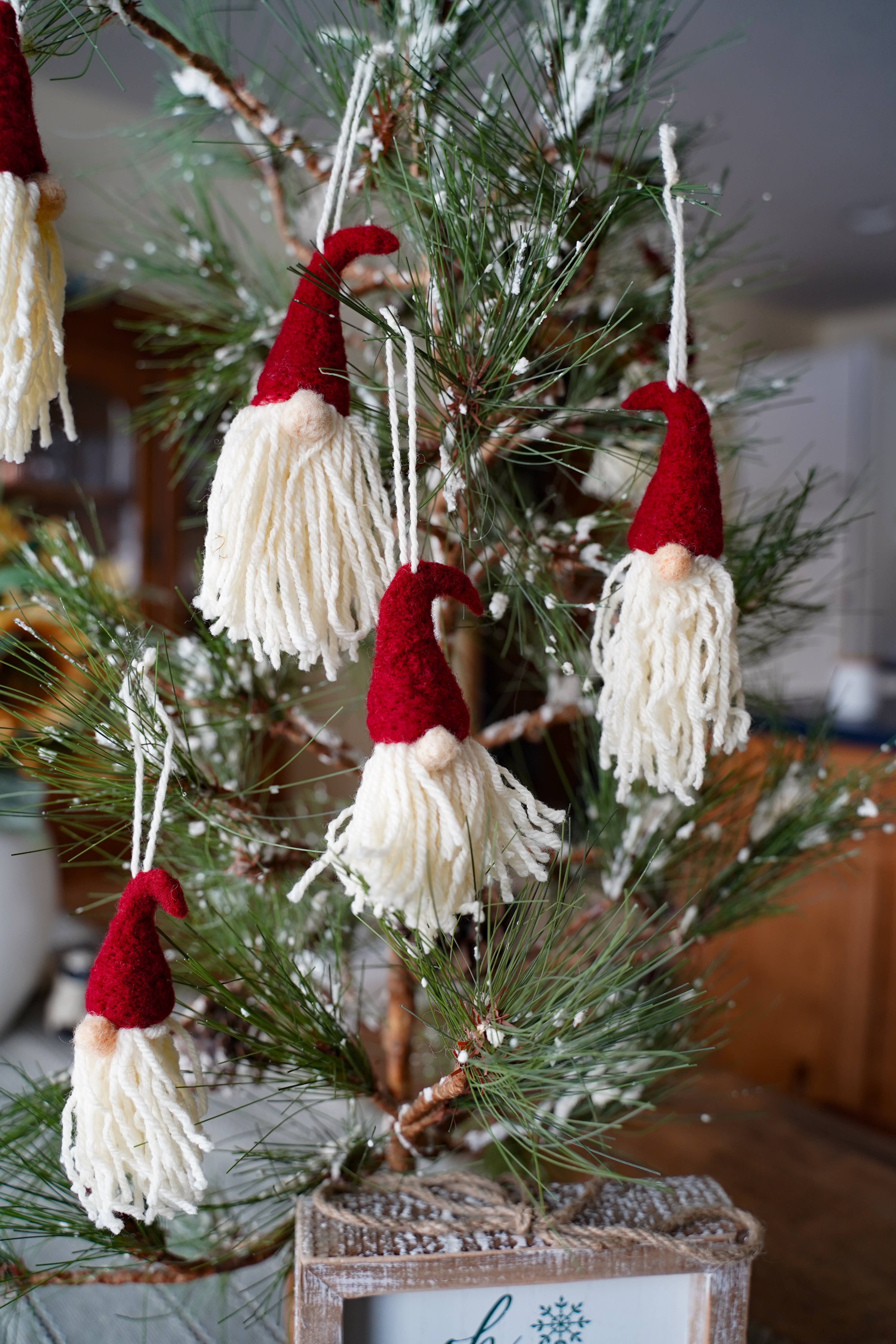 Bear Creek Felting - Vendita all'ingrosso Kit per lavoretti fai da te - Kit per infeltrire ad aghi Gnome Ornaments (per 3 ornamenti)18