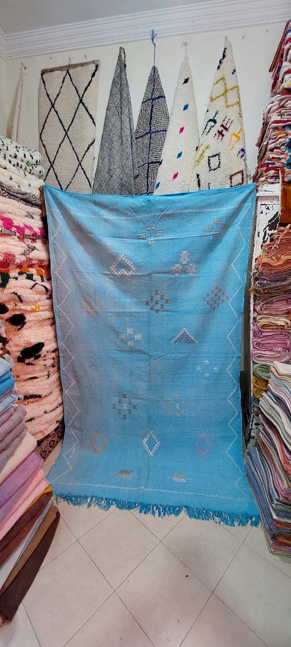 Maroccarpets Poufs and pillows wholesale +31648976894 – wholesale Area rug – New HANDMADE MOROCCAN Cactus Silk Rug18