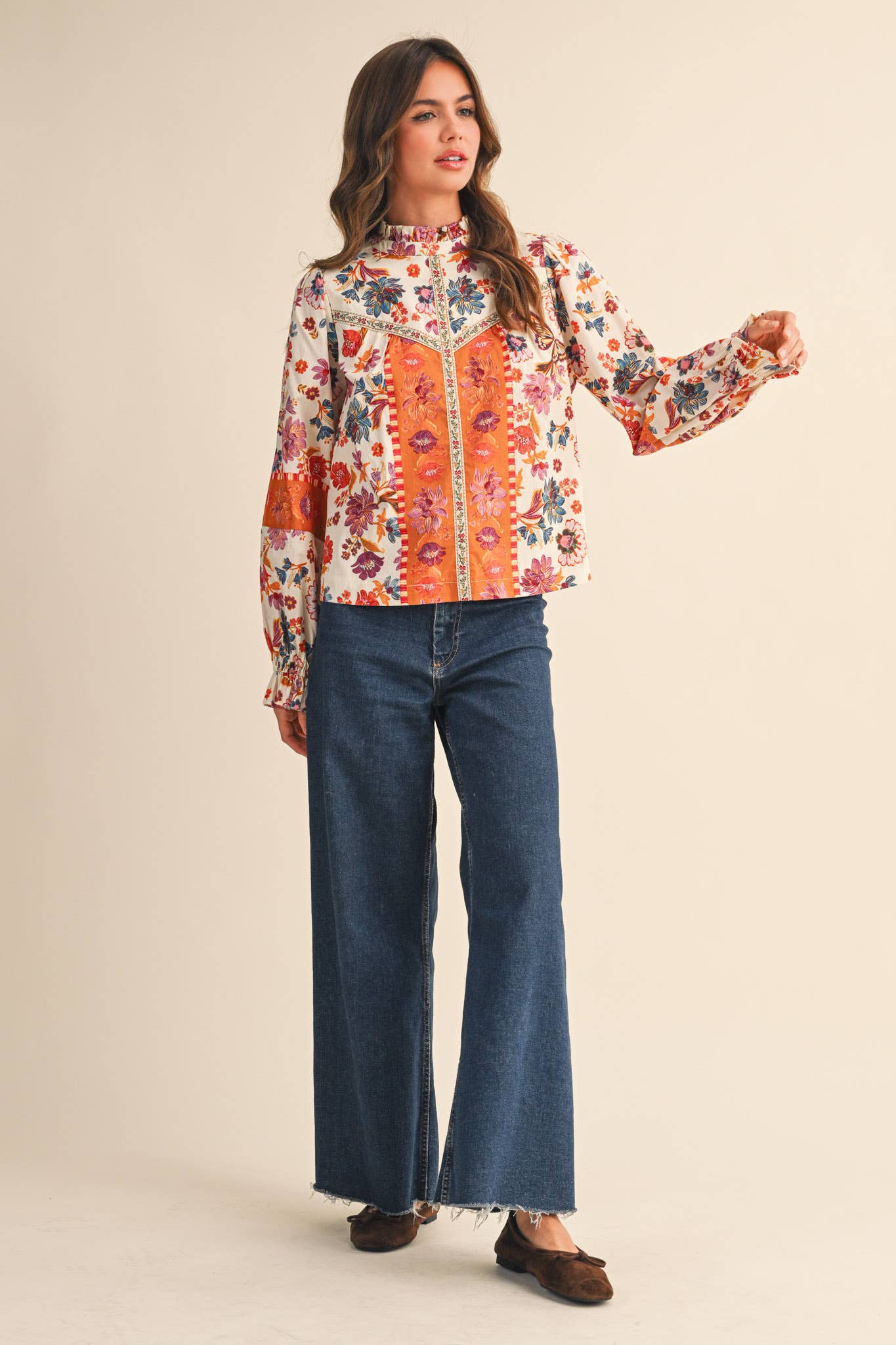 &MERCI - Wholesale Blouse - Women's - EXCLUSIVE FLORAL BORDER PRINT TOP WITH FLORAL TRIM MTP409718