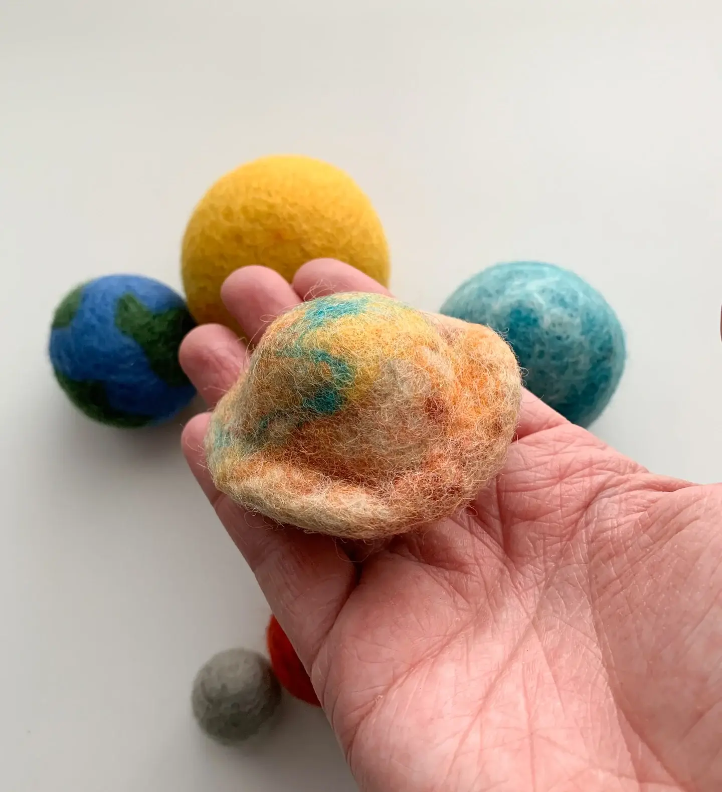 Sewing Seeds Play – wholesale Toy set – Kids – Felt Planet Set Of Ten - With Drawstring Storage Bag3