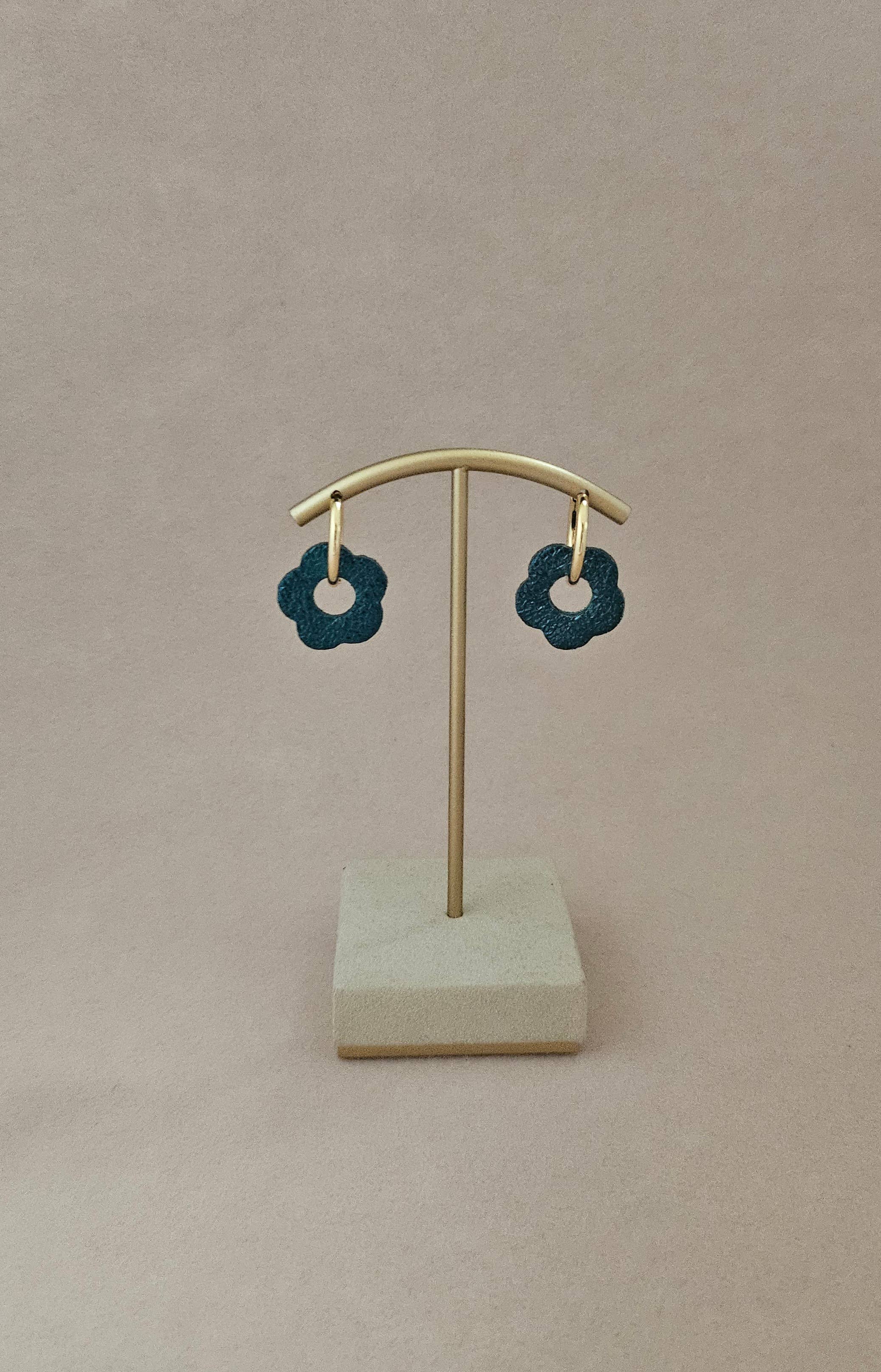 Royal marais - Wholesale Hoop Earrings - upcycled leather flower hoops 4