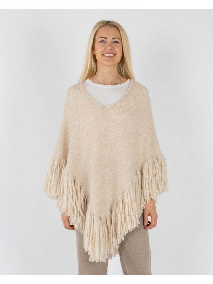 Merete Dèhn – wholesale Poncho – Women's – Sarah Poncho - Alpaca & Merino Wool3