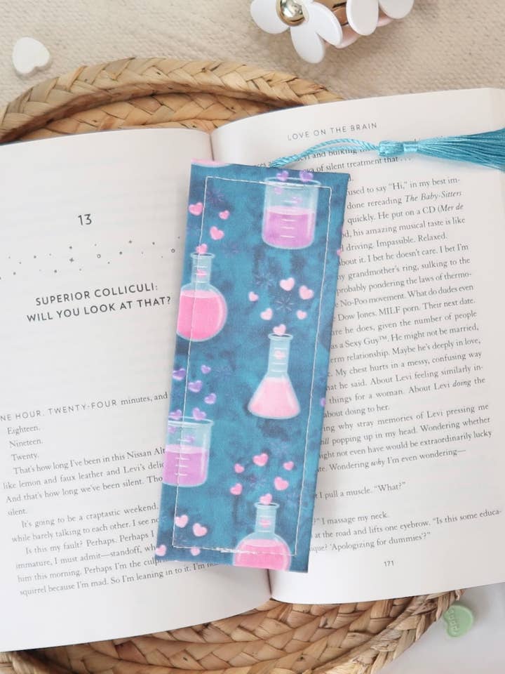 Love Potion bokmärke för wholesale av Book Barn Galore