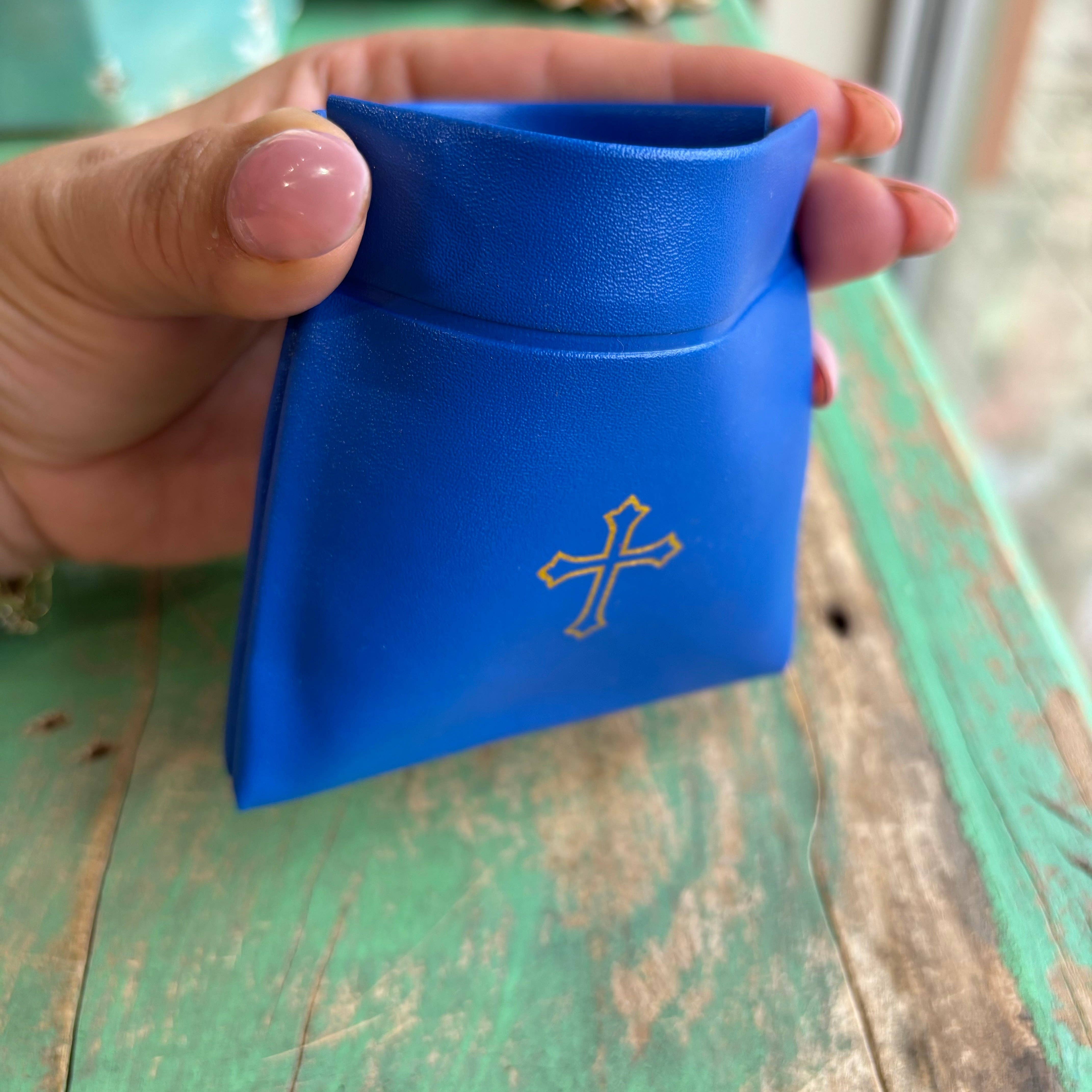 Love and Honor Jesus LLC – Engroshandel Posetaske - Dame – Vinyl Rosary Squeeze Toppose4