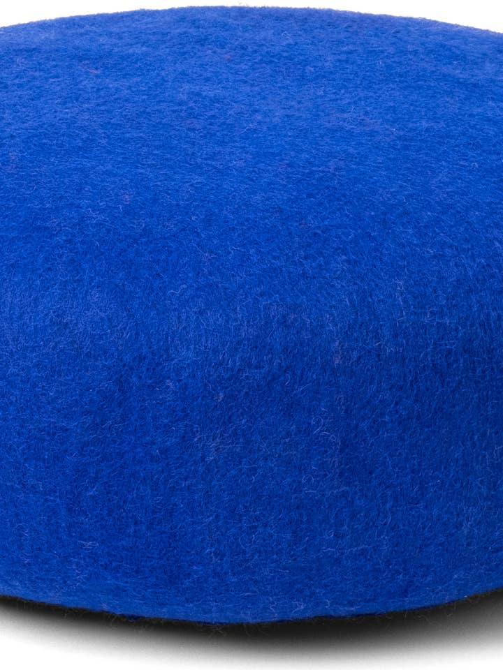 Colour Pouf Isa, 100% Wolle, handgefertigt für den Großhandel von myfelt