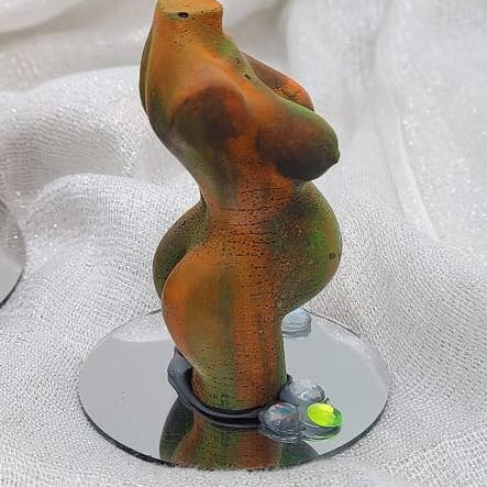 Melmade Scents - Wholesale Novelty Candle - Fertility Goddess Statue