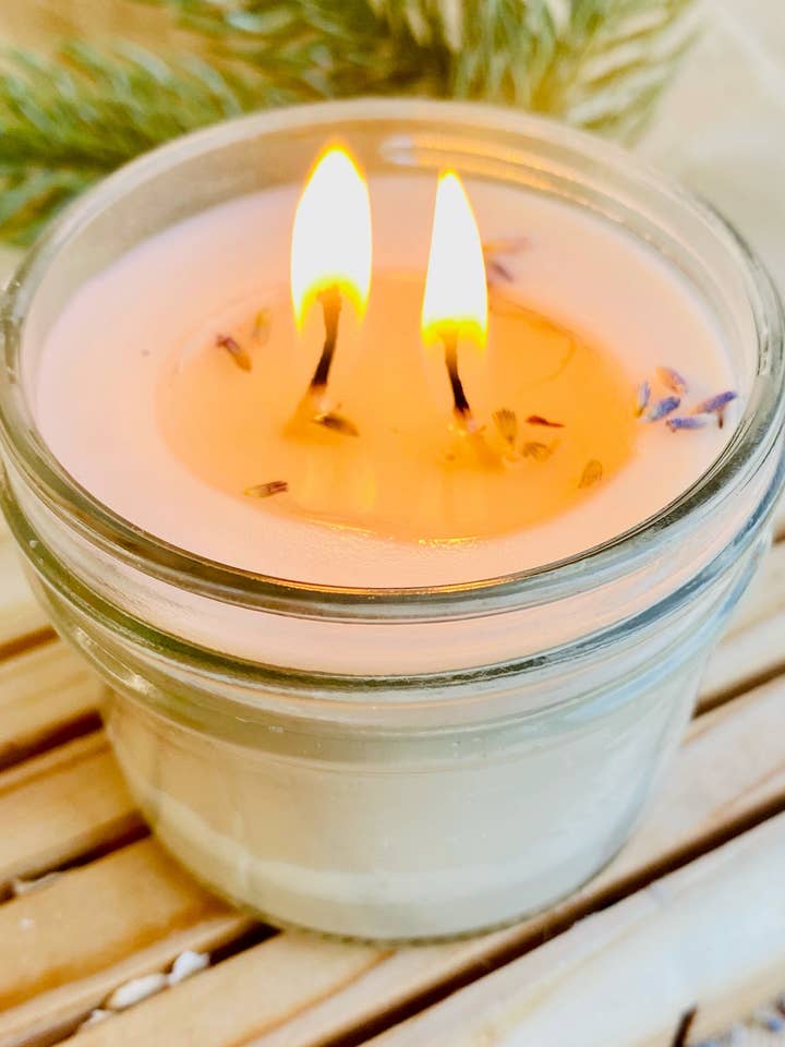 Vela de Aromaterapia Bee Pure | Vela Botánica de Cera de Abeja de Combustión Limpia para venta al por mayor de Effervesce