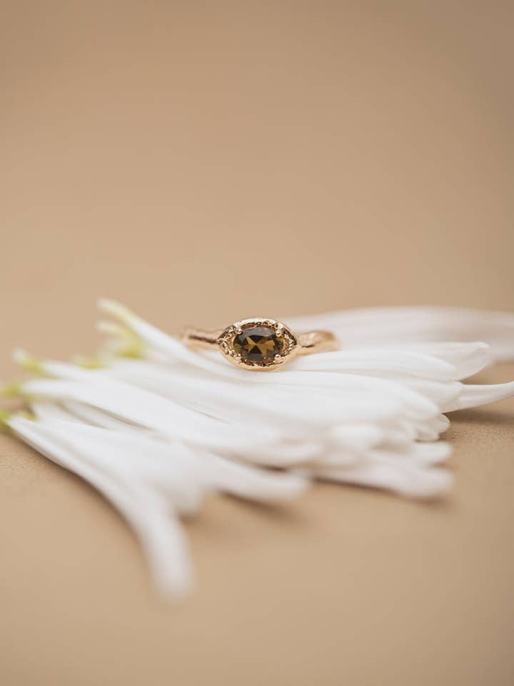 Tiffany Ring in Goud voor wholesale door June and Valentina